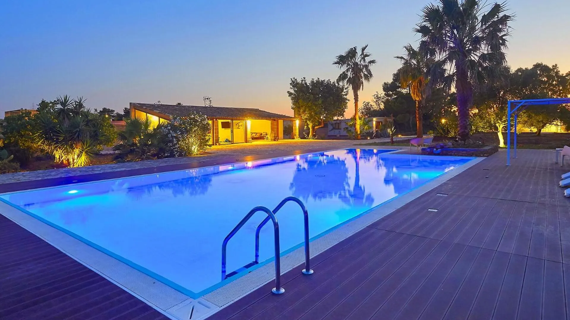 Villa Maraus By Posarellivillas Marausa